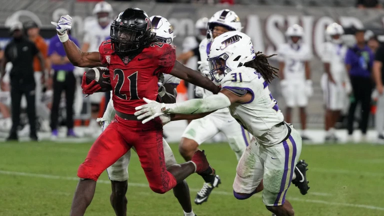 Seeing Red: SDSU can't get offense in gear, get beat by James Madison