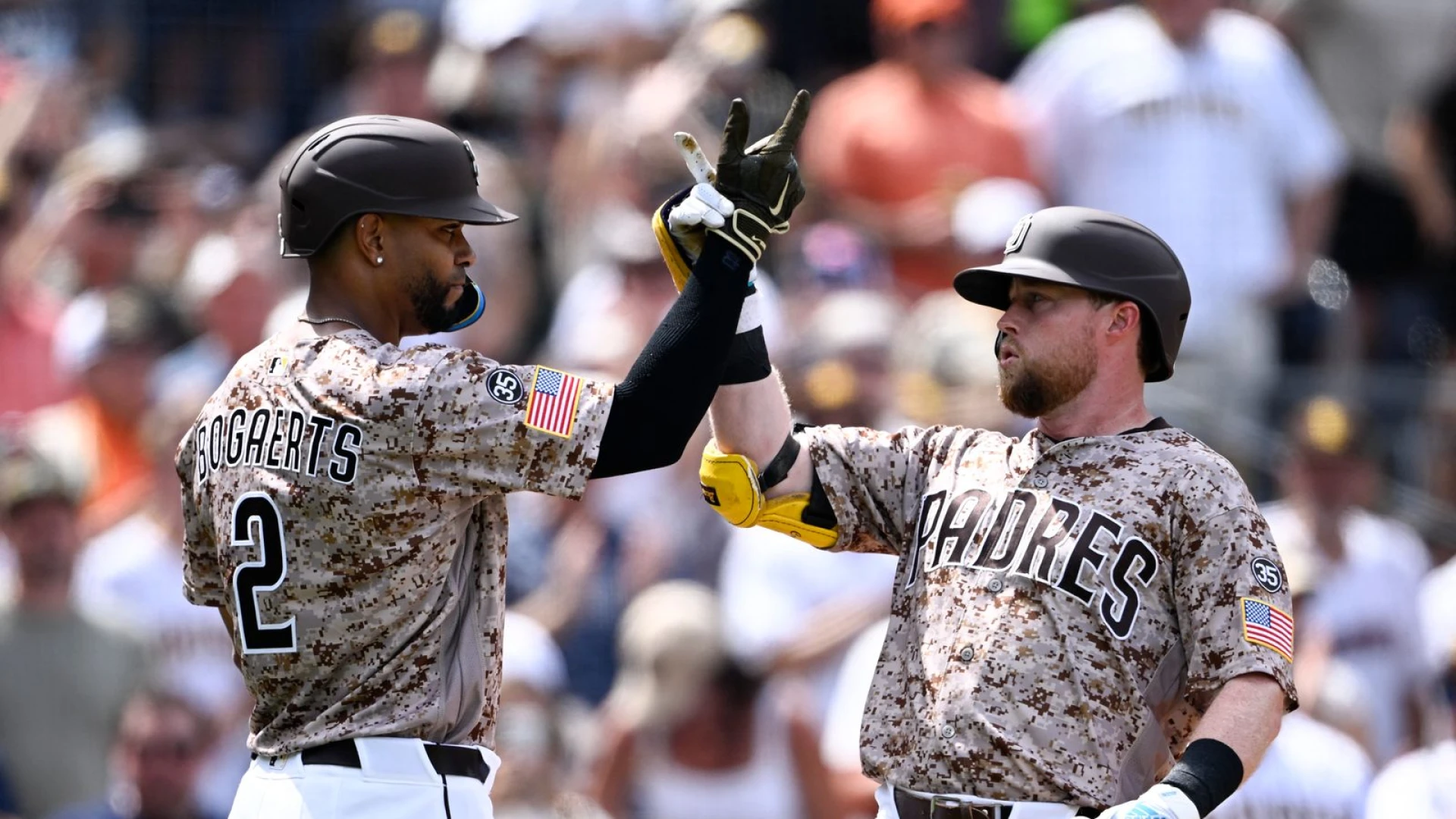 Padres sweep away Marlins behind big offensive afternoon from Cronenworth