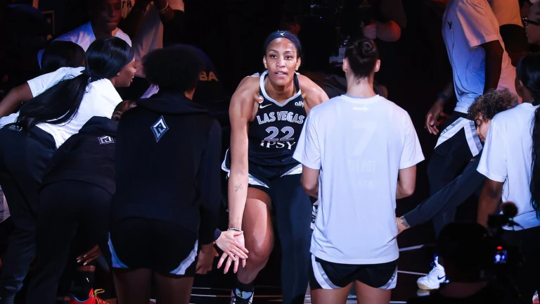 TST Images: Aces defeat the Storm, 98-77 at Michelob ULTRA Arena