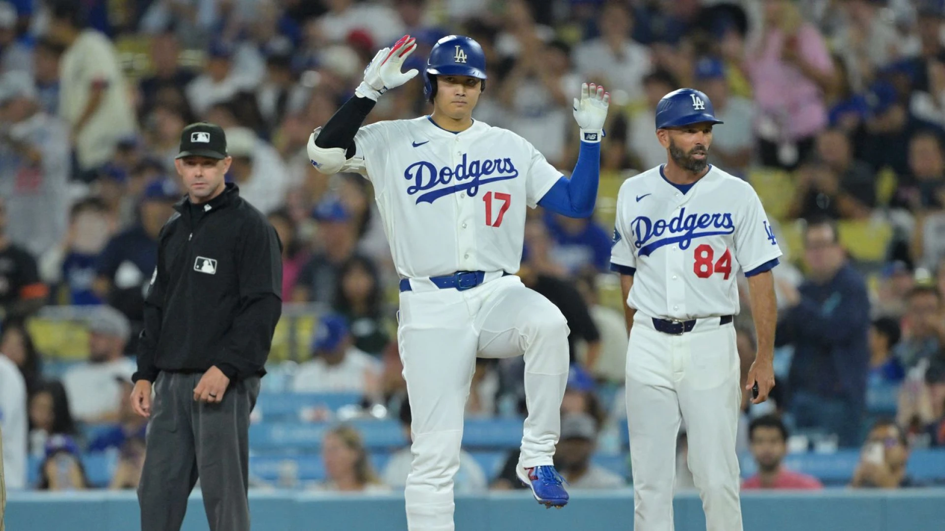 Ohtani returns as Dodgers fall to Padres