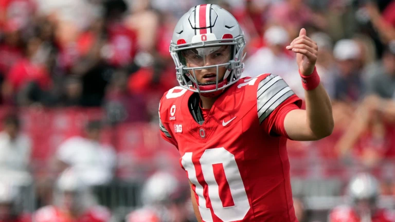 USA Today Ranks All 18 Big Ten Starting Quarterbacks Going Into Week 5
