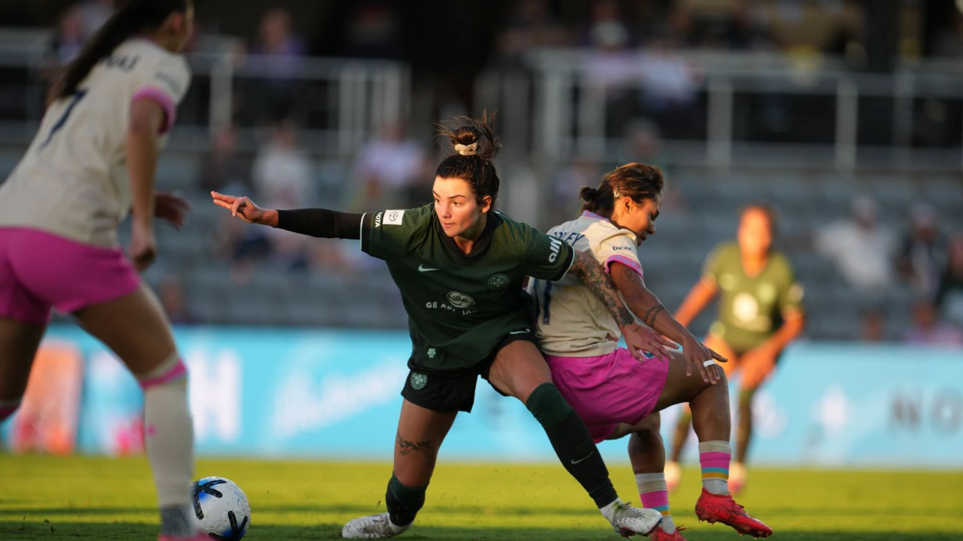 San Diego wins third straight in Louisville behind goals from Corley, Ludmila