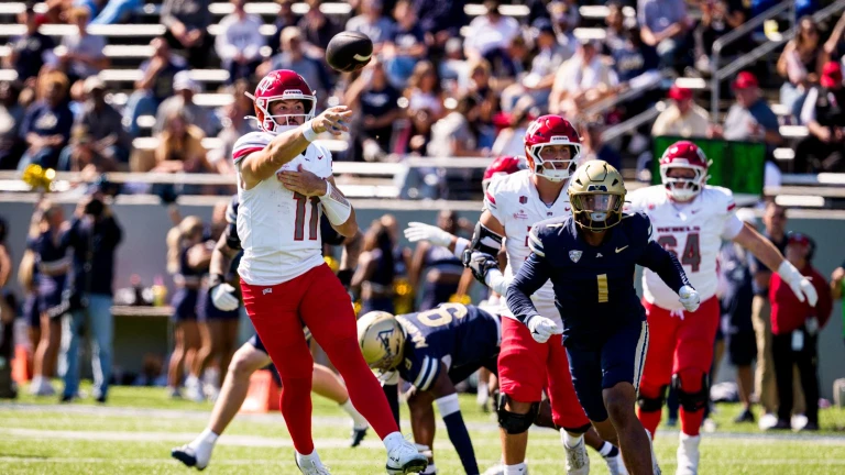 UNLV wakes up in second half, pulls away from Akron in commanding win