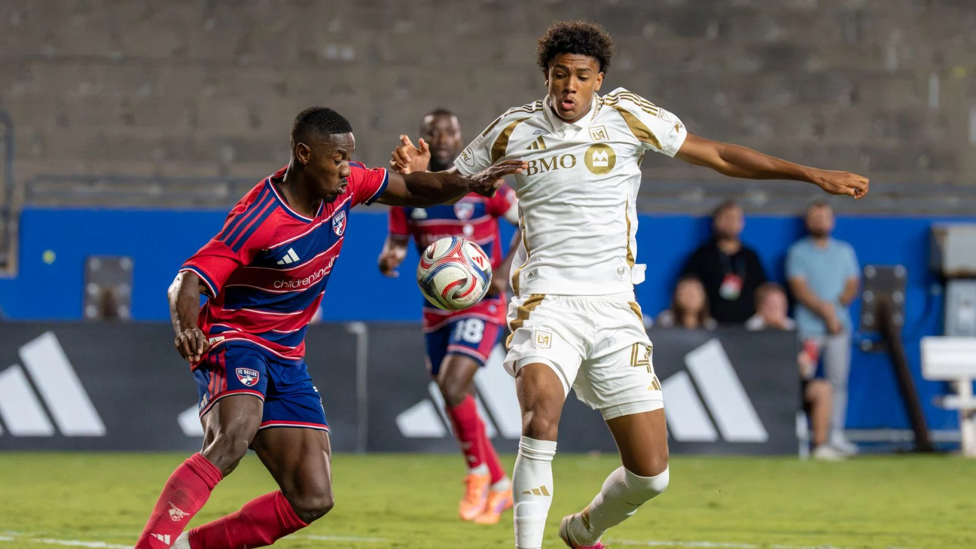 LAFC falls 1-0 at FC Dallas after second-half equalizer is disallowed