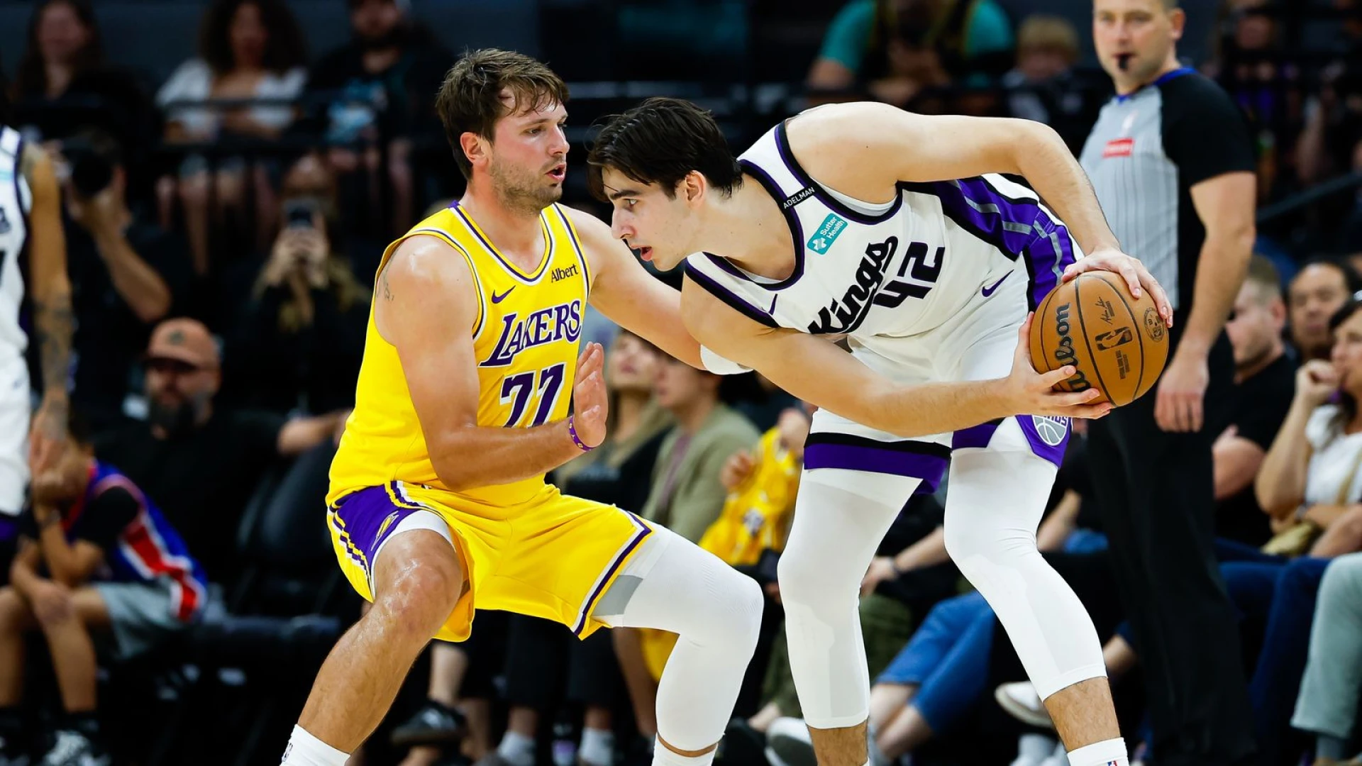 Lakers new identity arrives with both hands around your neck in preseason win