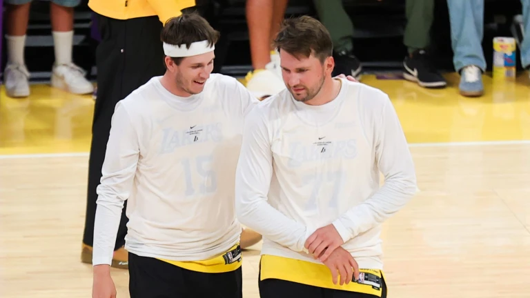 Sunday Lakers Report: Kessler returns to full practice, starting lineup still unsettled