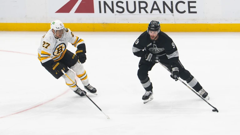 TST Images: Bruins defeat Kings, 4-1, in Los Angeles