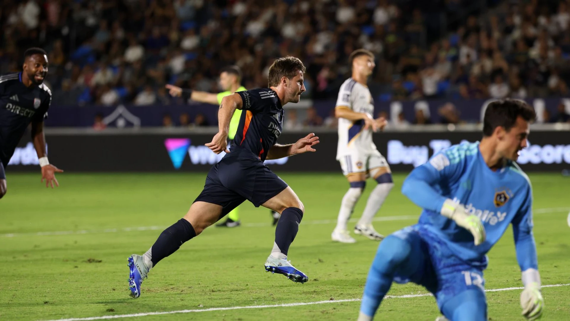 SDFC's playoff push stalls with 2-2 draw at LA Galaxy