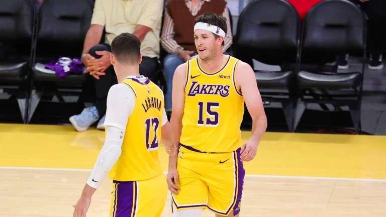Lakers Sunday Report: Three questions entering opening week
