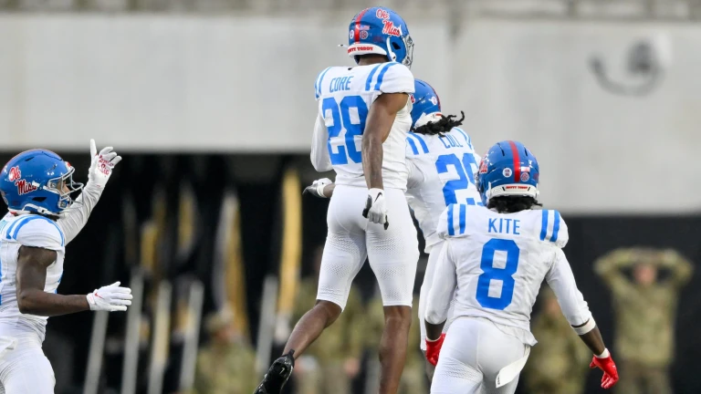ESPN Ranks College Football's 20 1-Loss Teams by Strength of Schedule