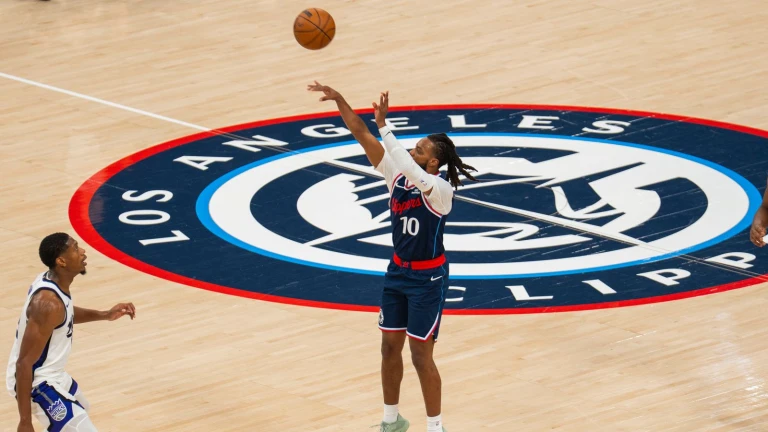 Clippers dethrone the Sacramento Kings in regular-season opener
