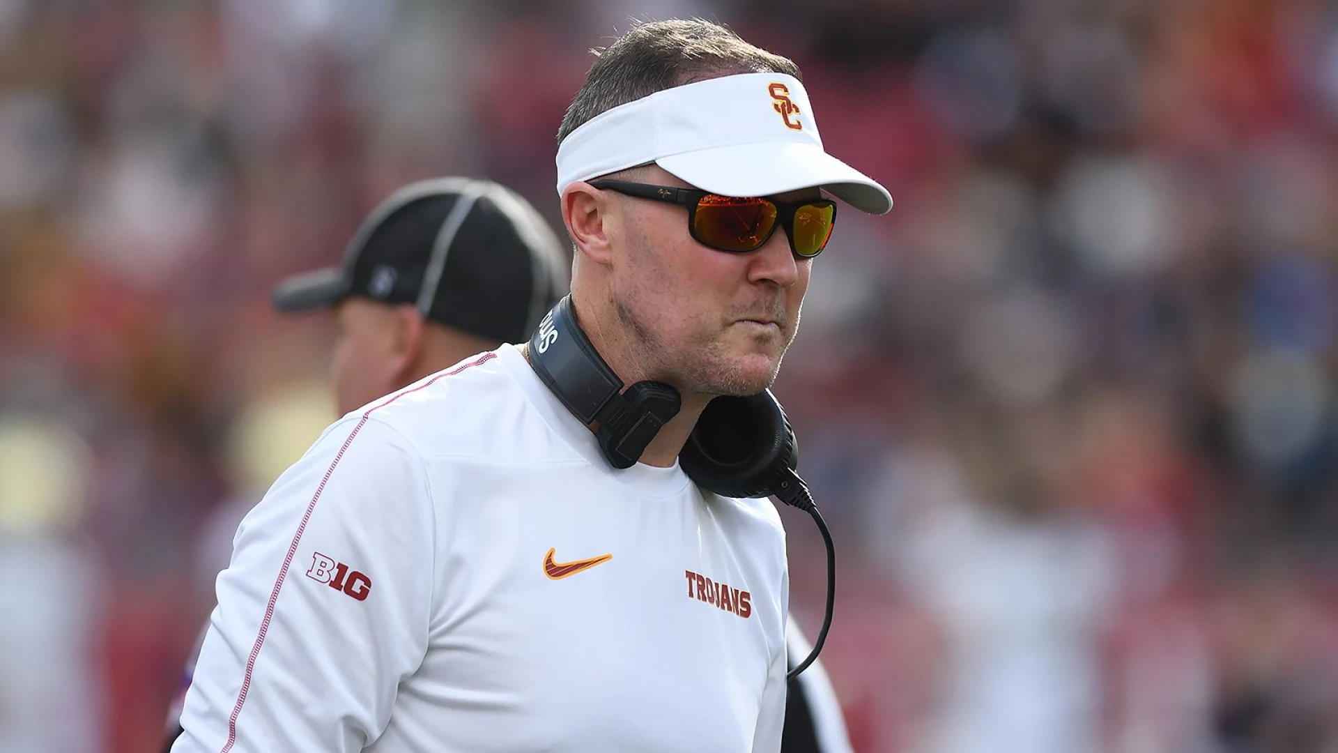 USC needs to hire an experienced defensive minded head coach and show Lincoln Riley the Tarmac