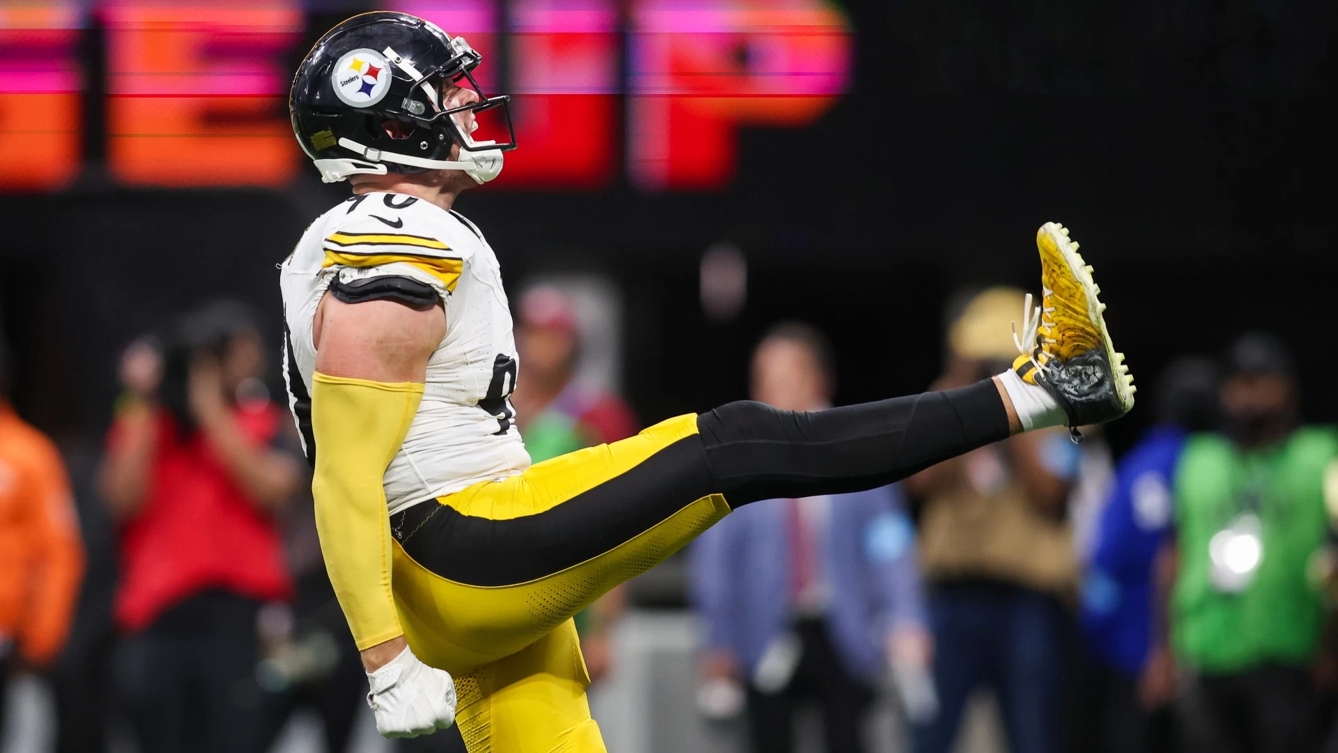 NFL Weekly Awards Odds Updates: MVP, COY, DPOY & More