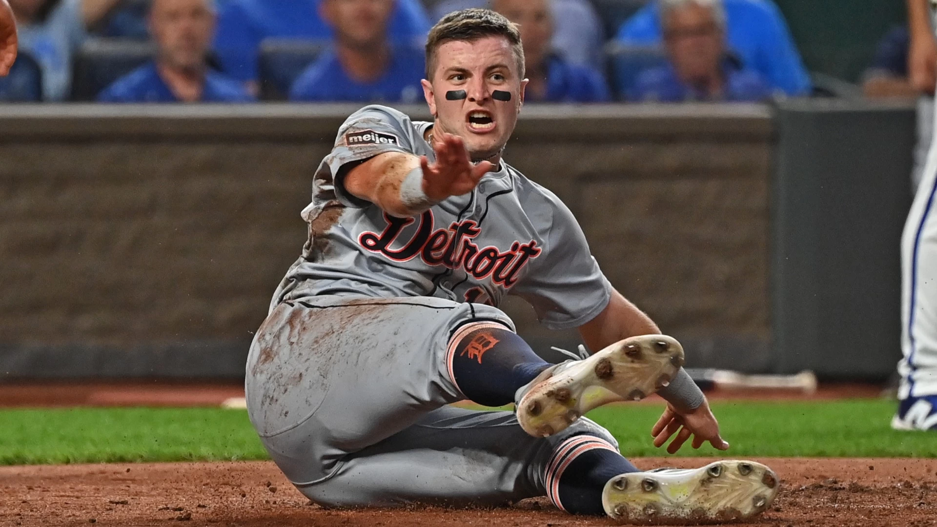 MLB Wild Card Race Heats Up: Phillies, Brewers, Tigers in Action