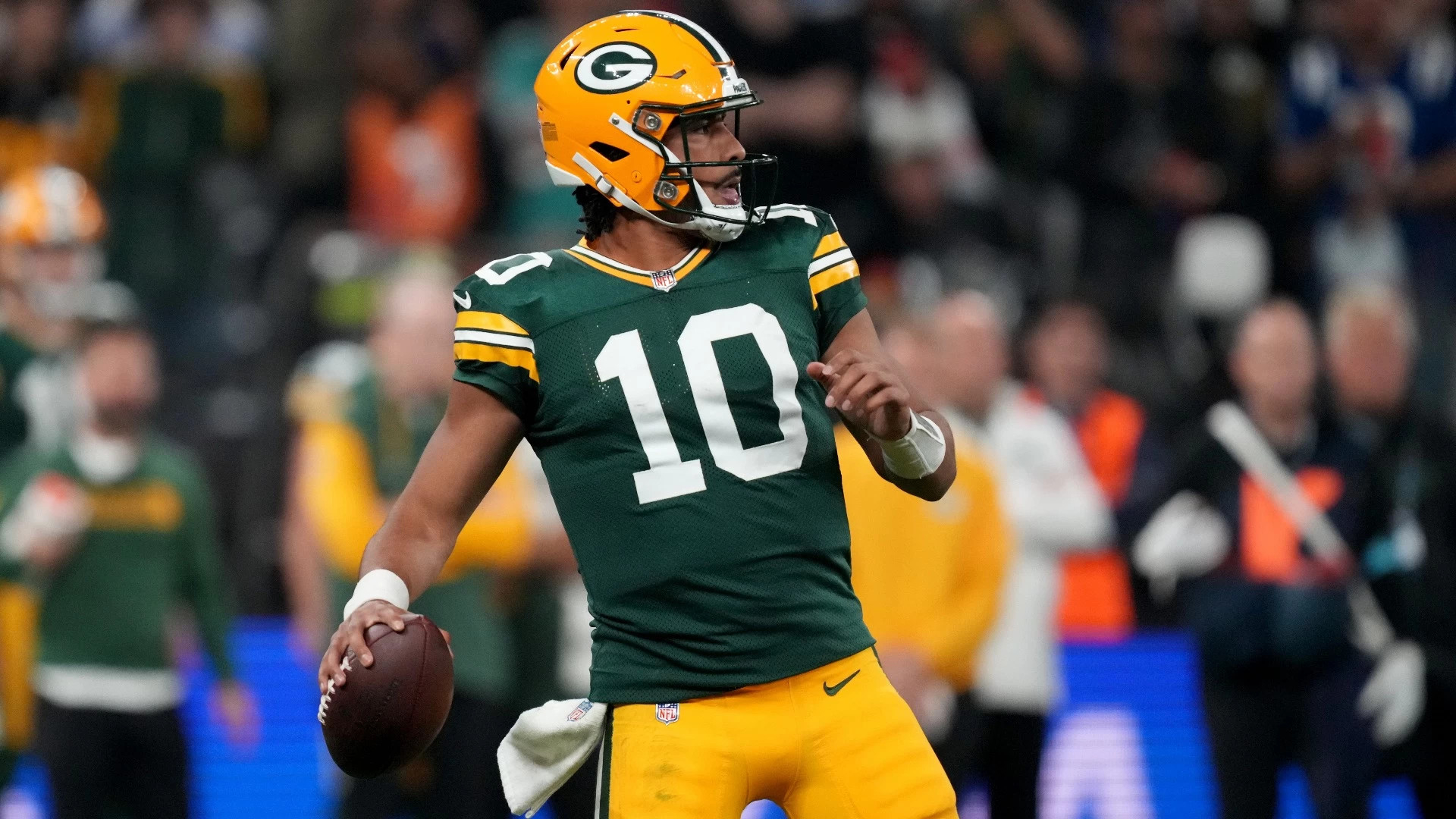 Packers vs. Titans: Impact of Jordan Love's Game Time Decision