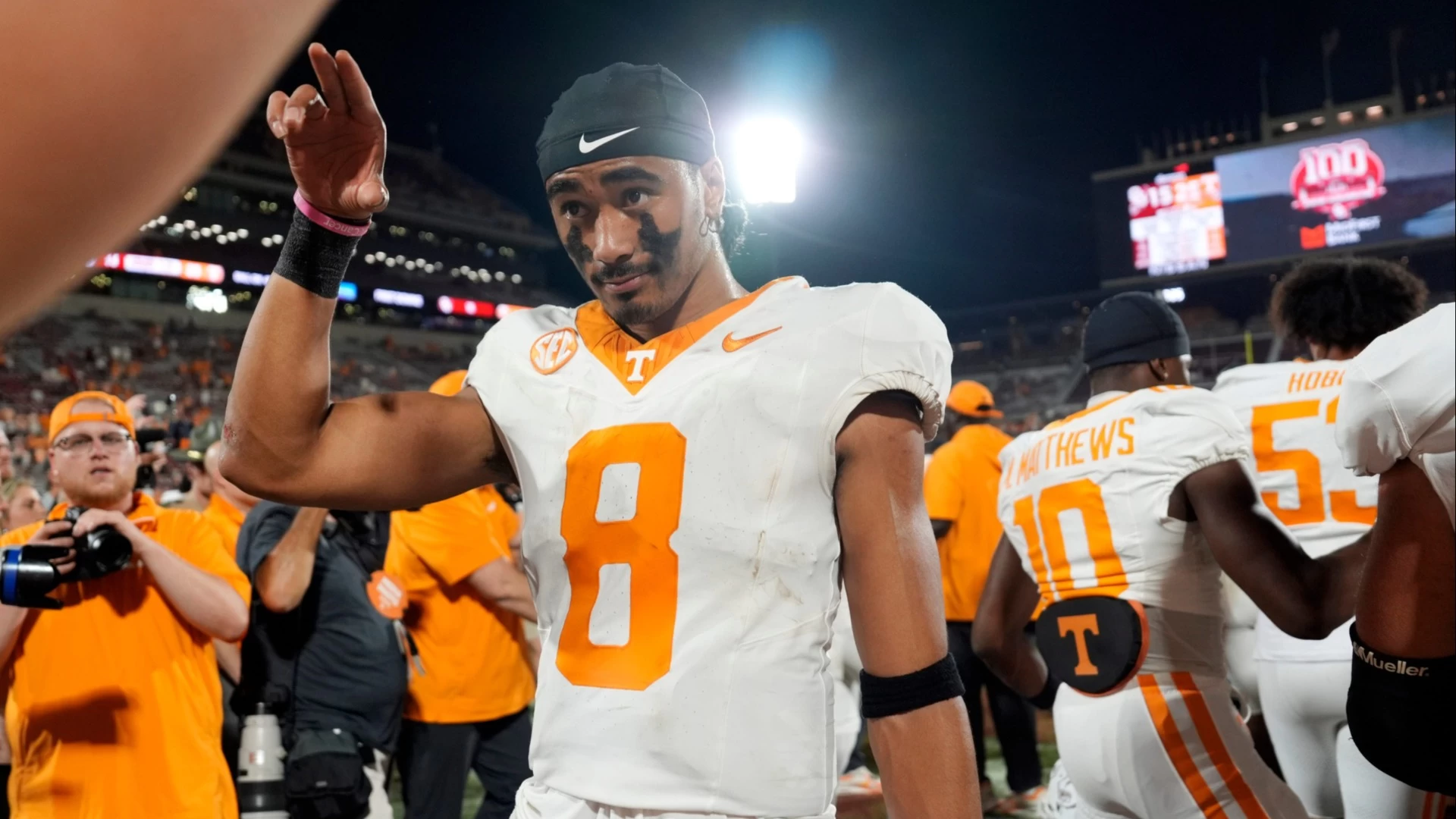 Tennessee Dominates Oklahoma in Tough Football Clash