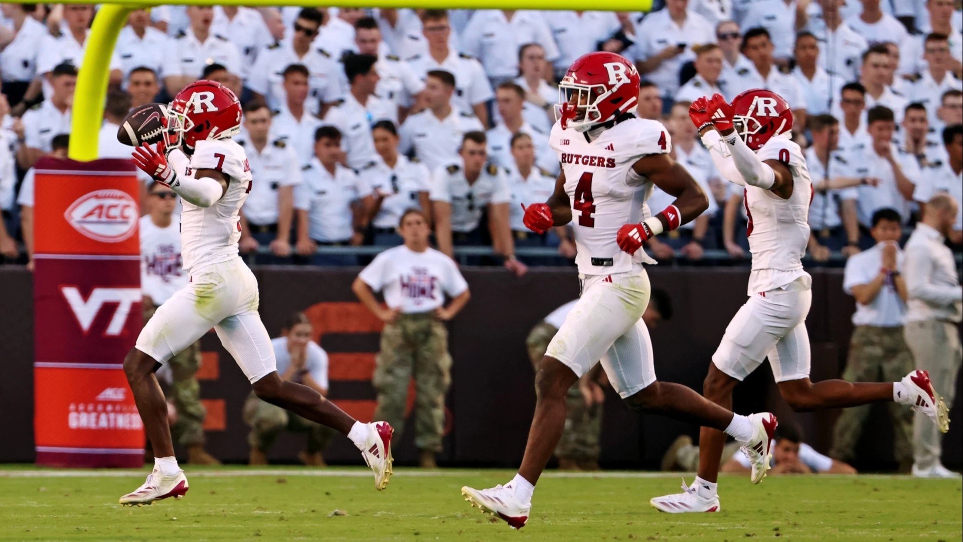 Washington vs. Rutgers: Key East Coast Showdown Preview