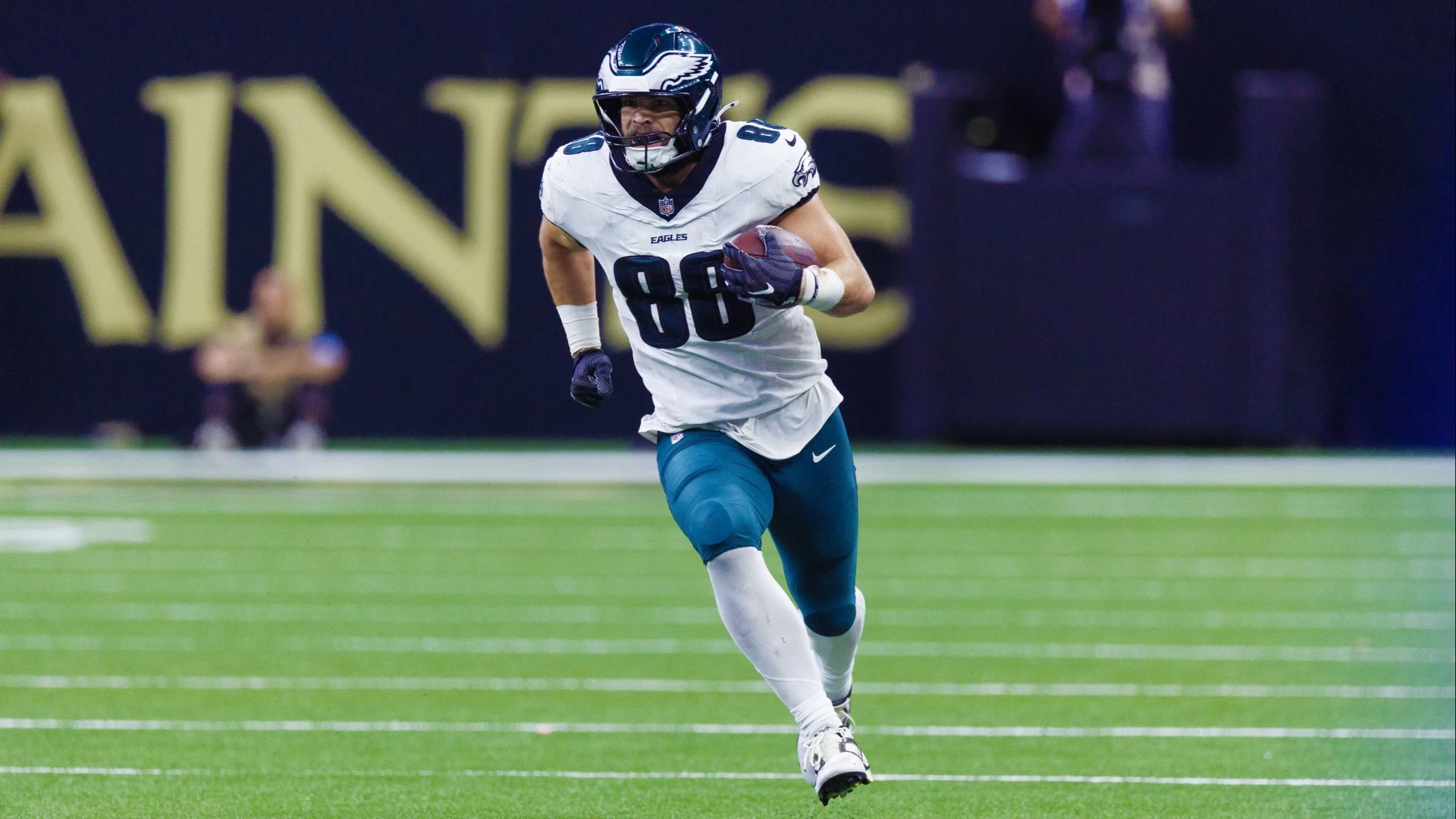 Analyzing Dallas Goedert & Travis Kelce's Fantasy Value