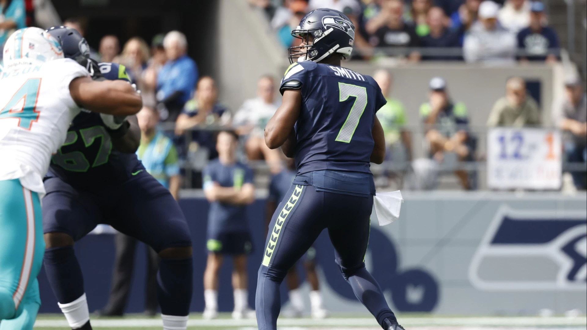 Geno Smith's Big Game: Passing Yard Predictions now & Outlook