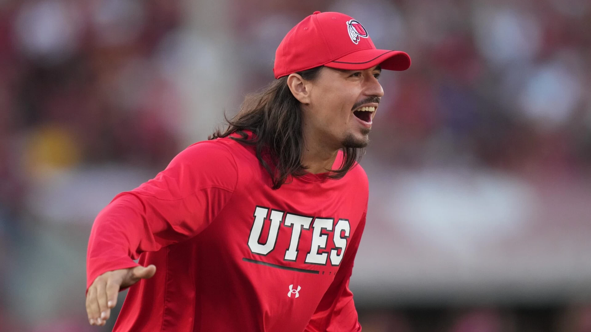 NCAAF Best Bets: Friday Night Football + Heisman Odds