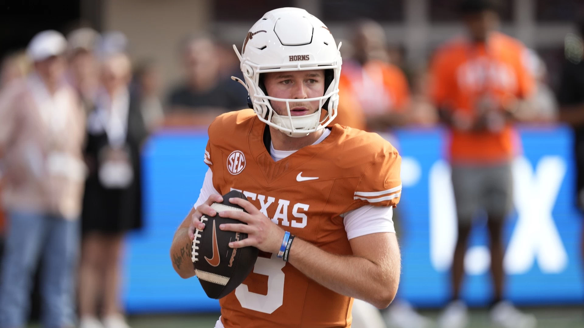 Quinn Ewers Leads Texas in Red River Showdown 2024
