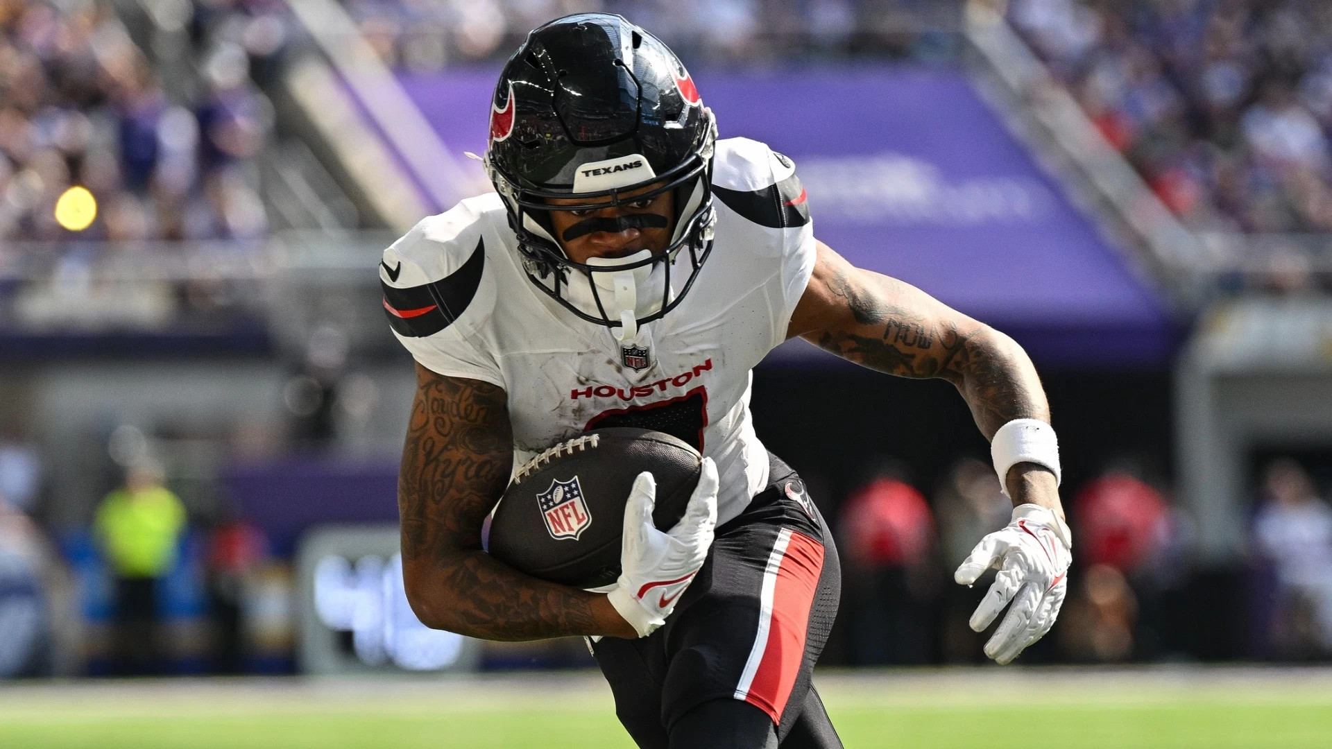 Analyzing Tank Dell's Receiving Yards Over/Under Strategy