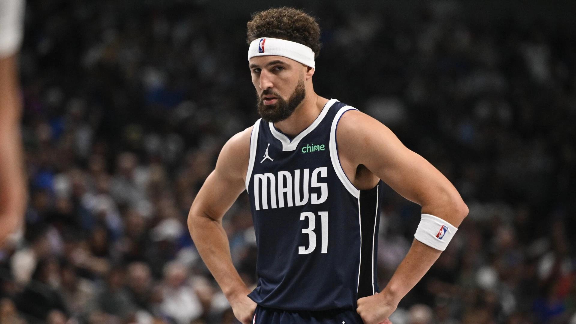 Mavericks Triumph Over Spurs: Luke and Klay Shine in Dallas
