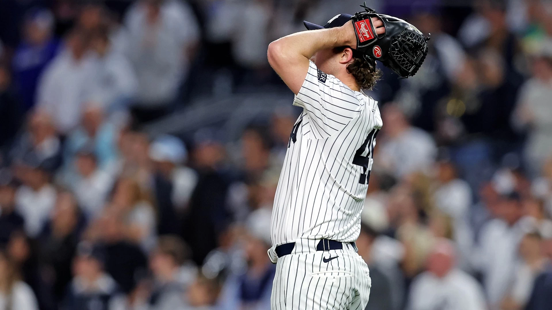 Yankees' Defensive Blunders Define Critical Game Moment