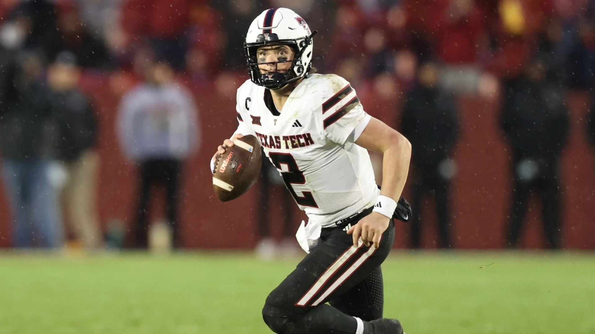 Texas Tech Narrowly Wins Over Iowa State, 23-22 on Saturday