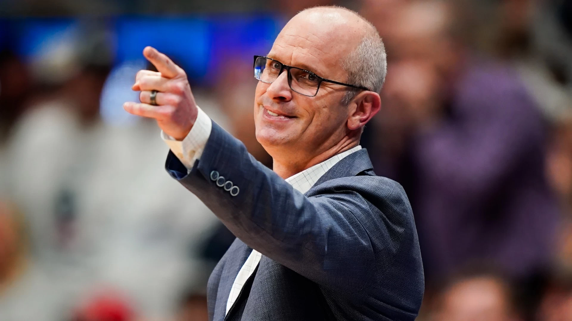 UConn vs. Sacred Heart: Season-Opener for Huskies in Storrs