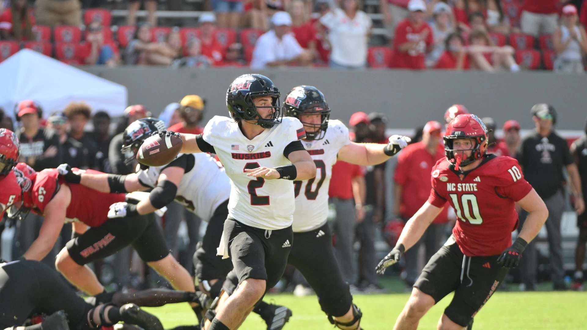 Ohio Leads Big Over Kent State; Northern Illinois Pulls Ahead
