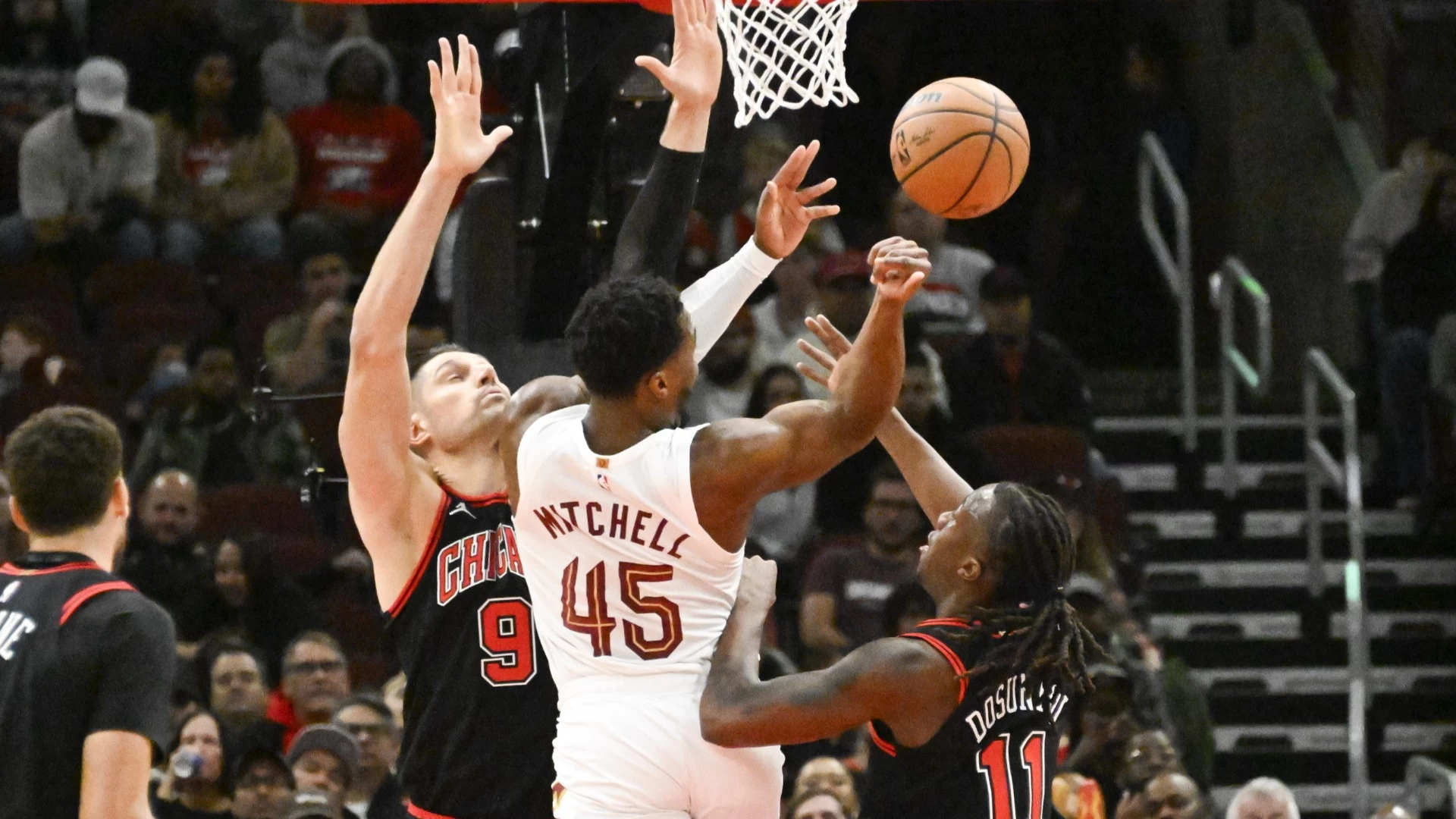 Cleveland Cavaliers Face Off Against Philadelphia 76ers