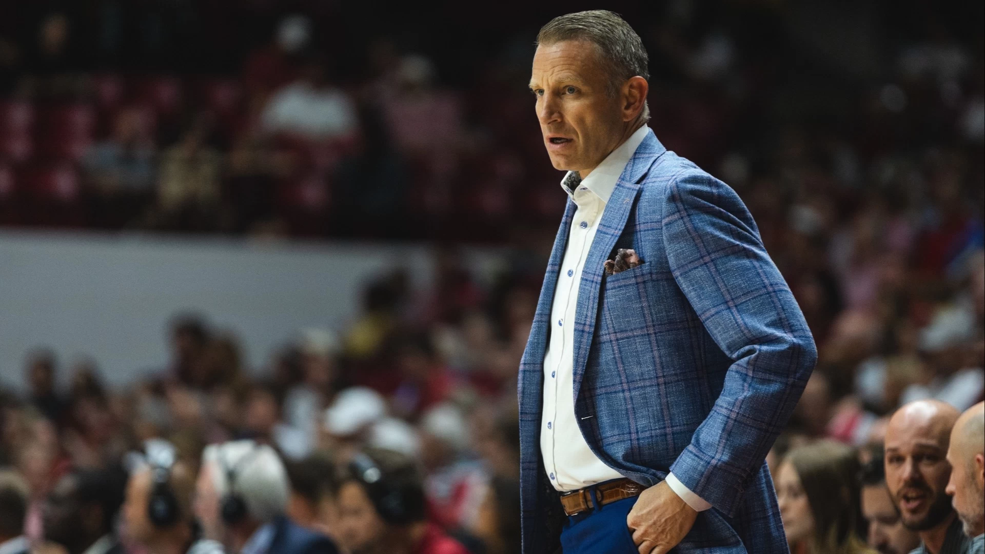 Explosive College Basketball Friday: Top Games & Analysis
