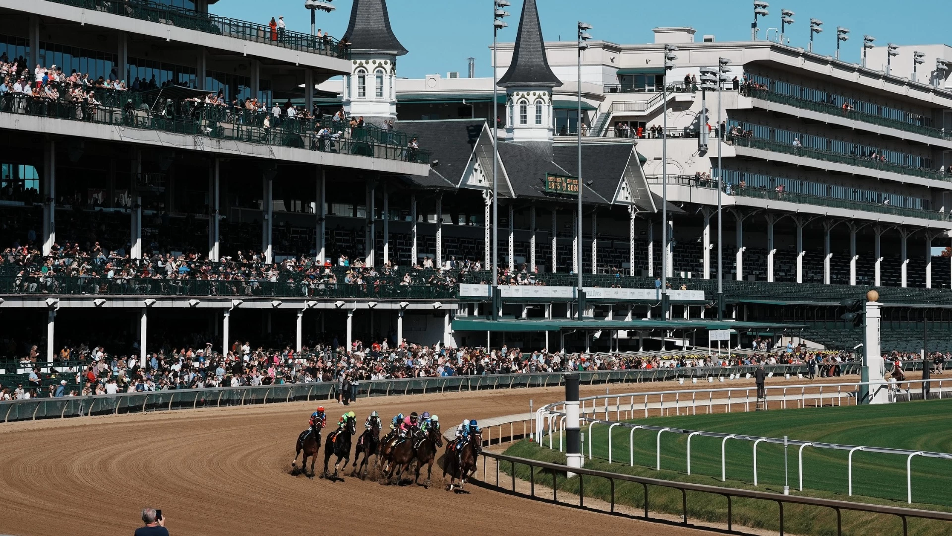 Analysis and Picks for Churchill Downs Race 11 Tomorrow