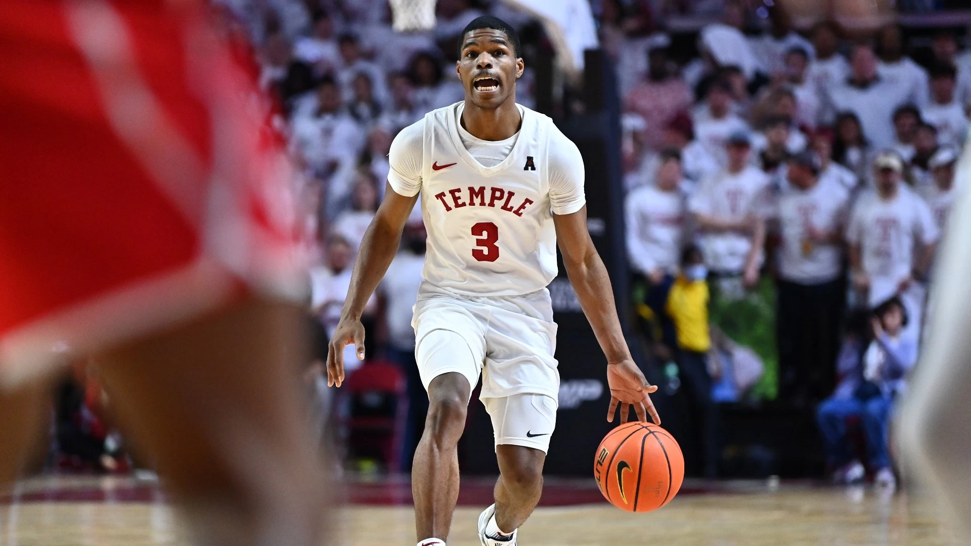 College Basketball Hit by Major Point Shaving Scandal