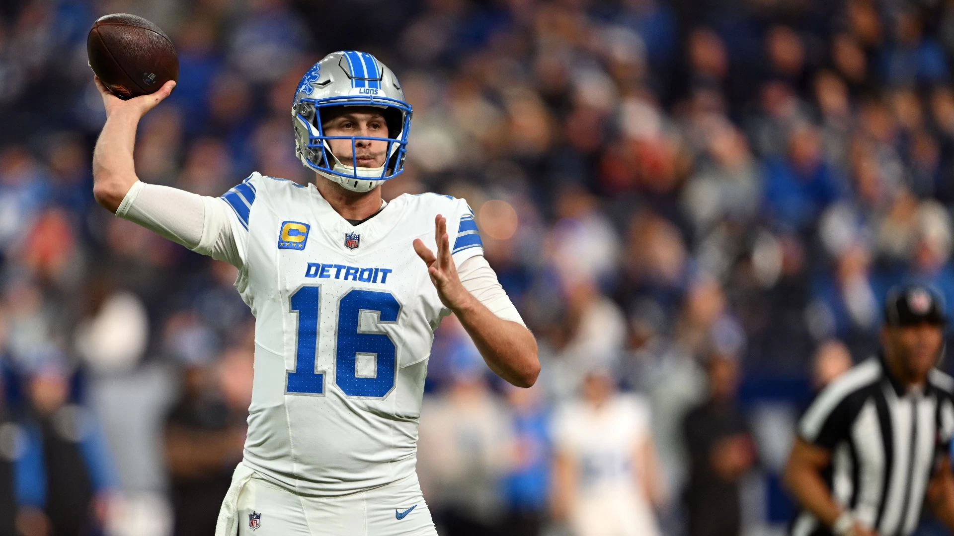 Detroit Lions Favored by 10.5 Points Against Chicago Bears