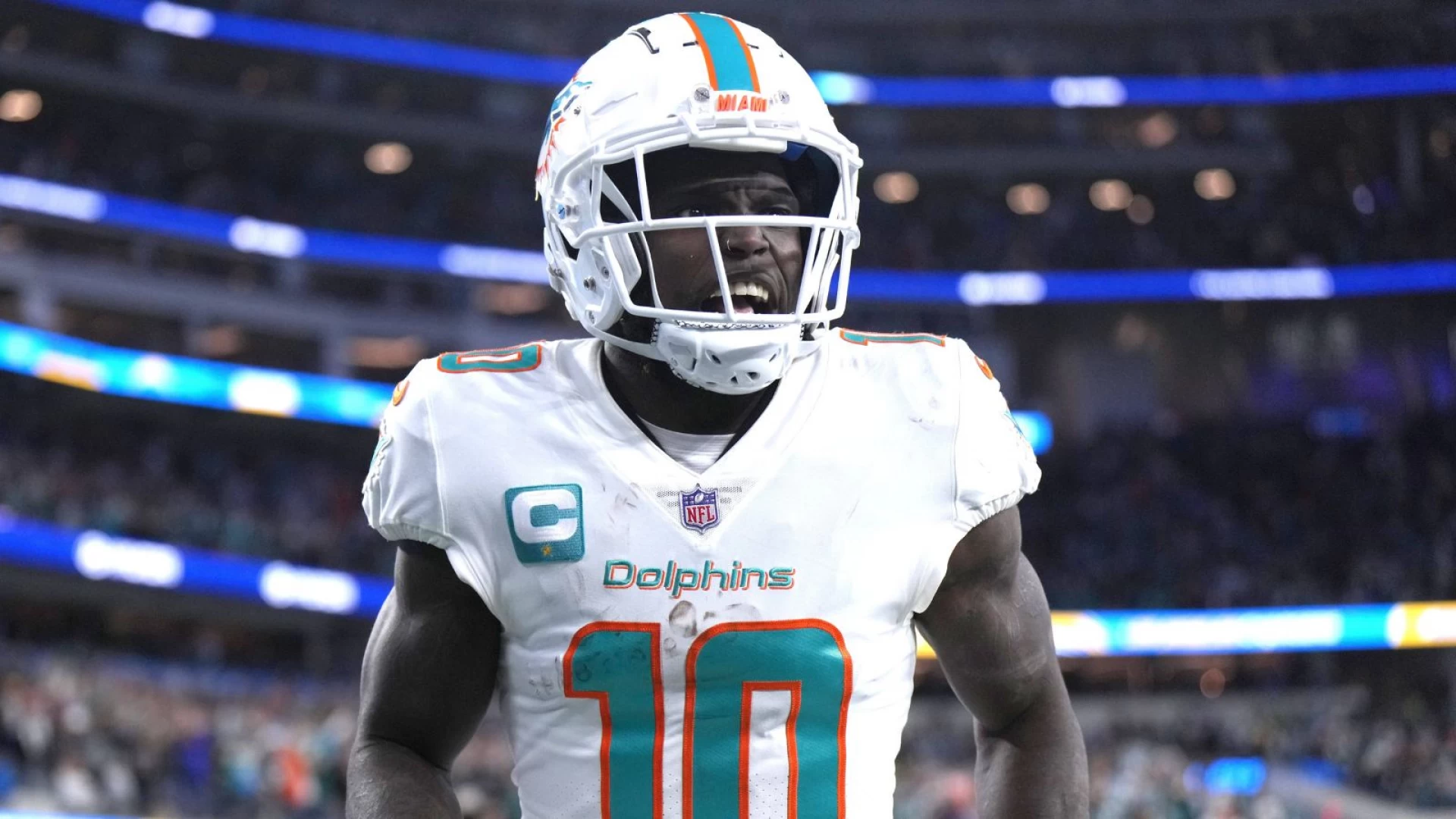 Dolphins Face Crucial Matchup Against Green Bay Packers