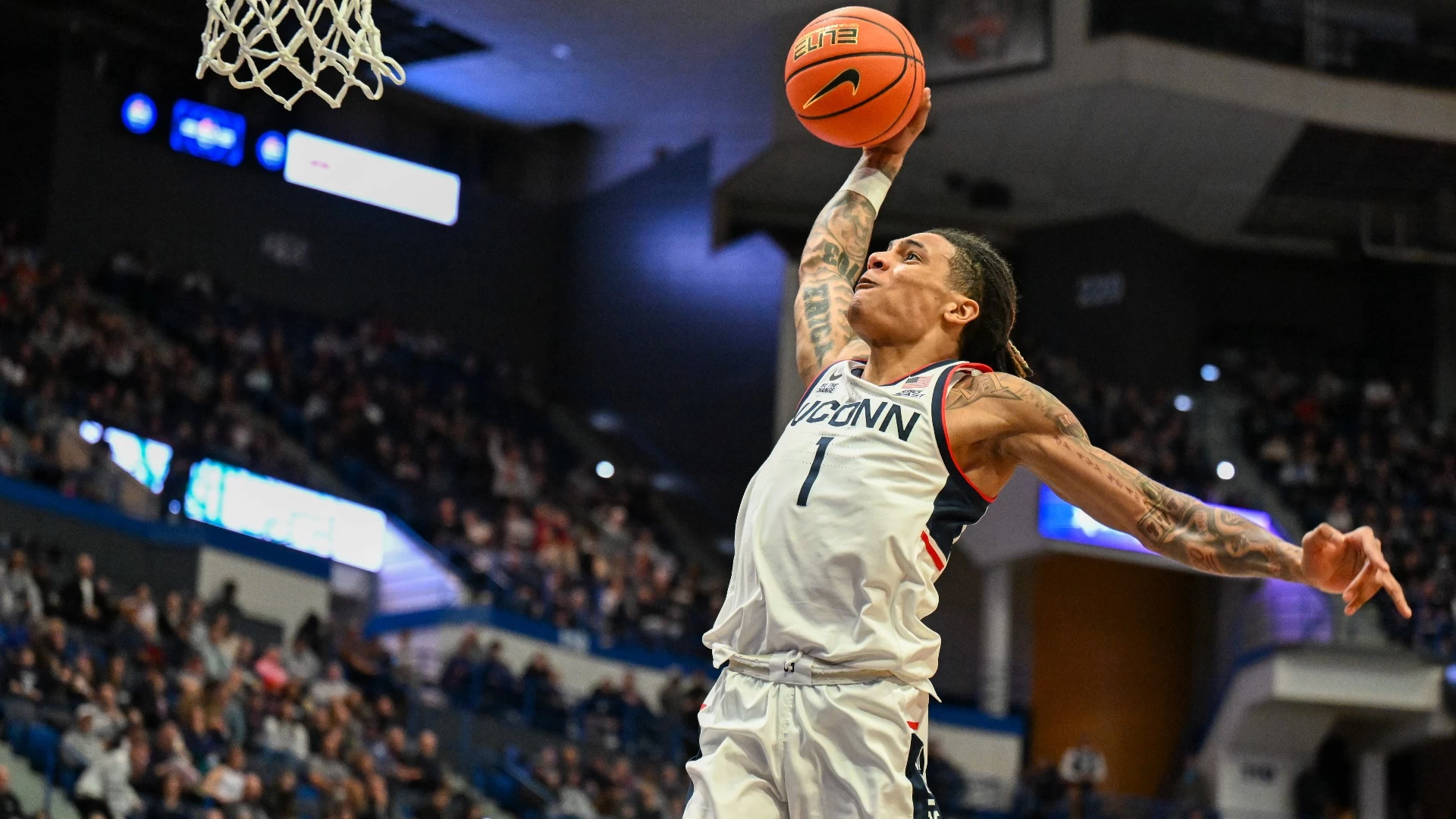 UConn Huskies Host as Favorites Against Baylor Tonight