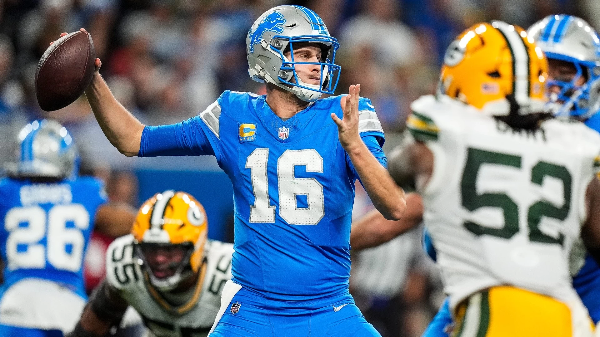 NFC Playoff Race Heats Up: Detroit Leads, Packers Fight