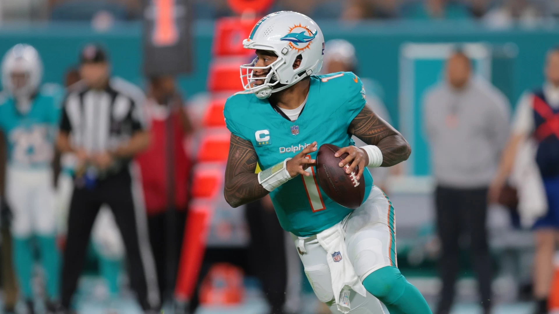 Dolphins 6.5 Point Favorites Against Browns - Playoff Hopes Alive