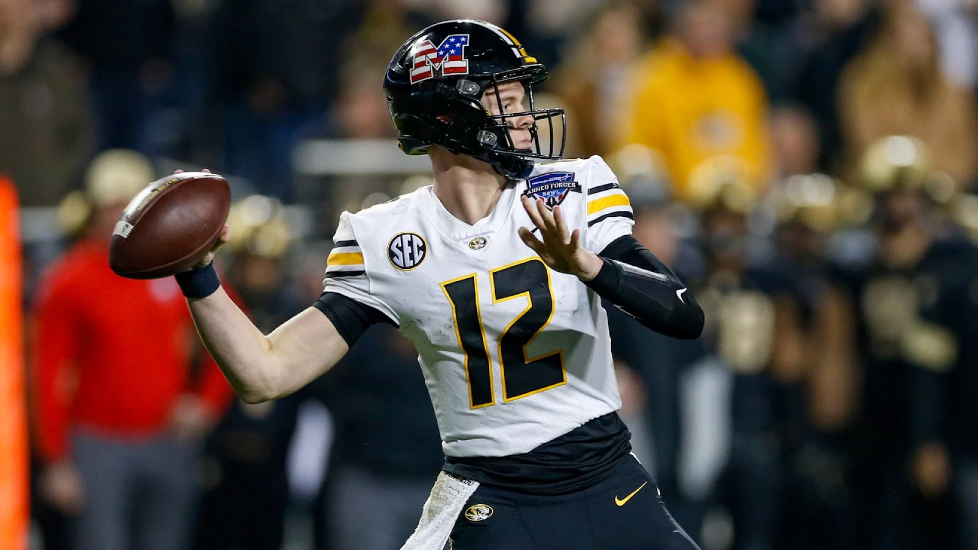 College Football Best Bets: Iowa vs. Missouri Music City Bowl