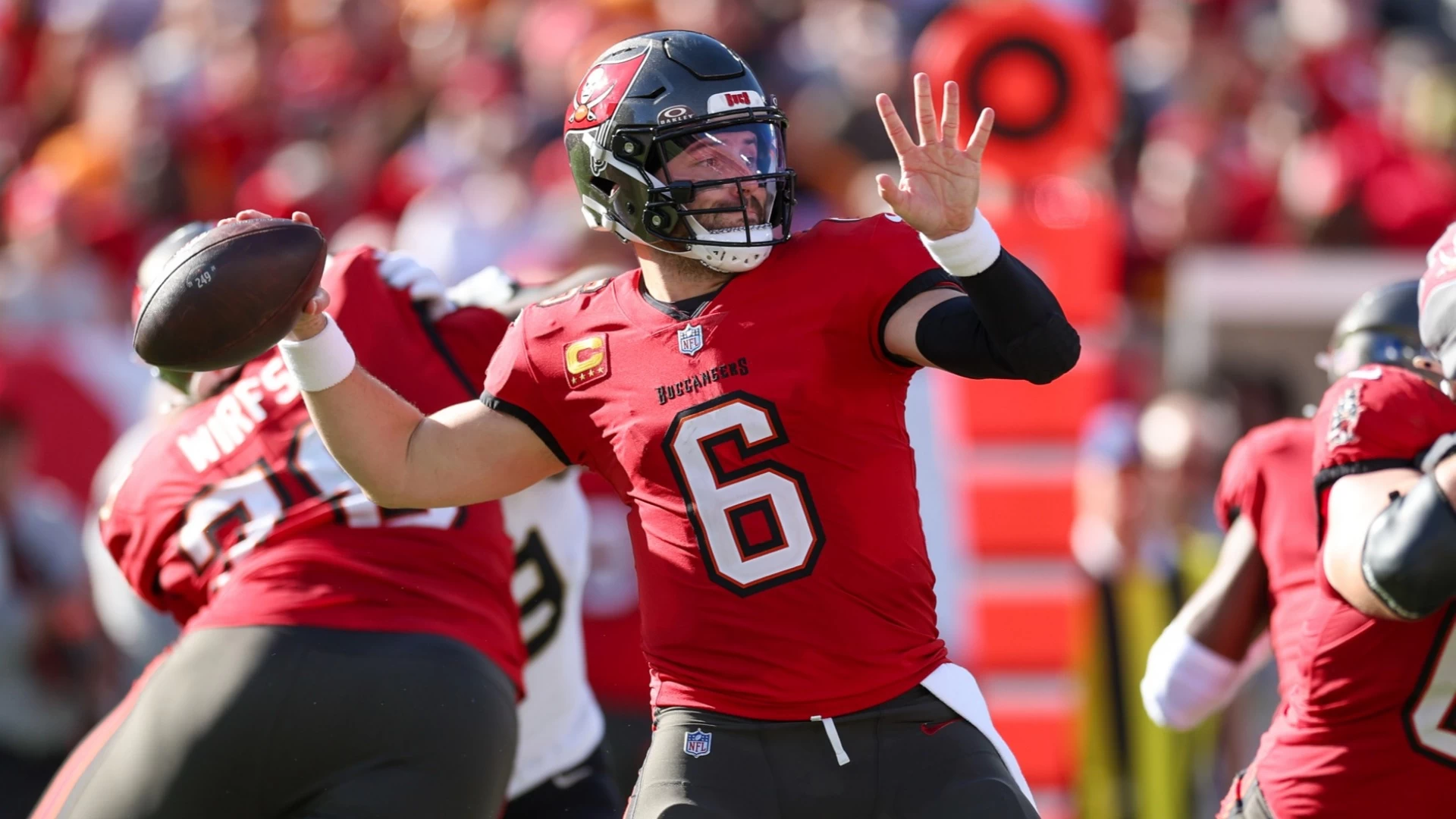 Buccaneers Host Commanders in NFC Wild Card Showdown