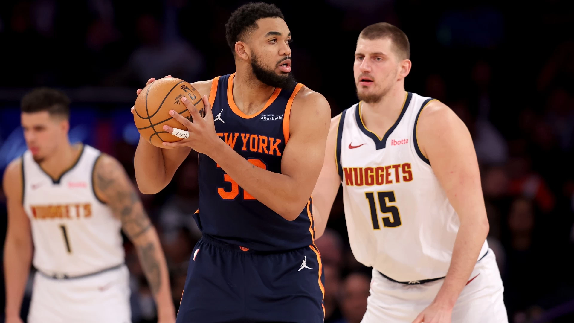 Knicks Outshine Nuggets, Dominate with High-Scoring Offense