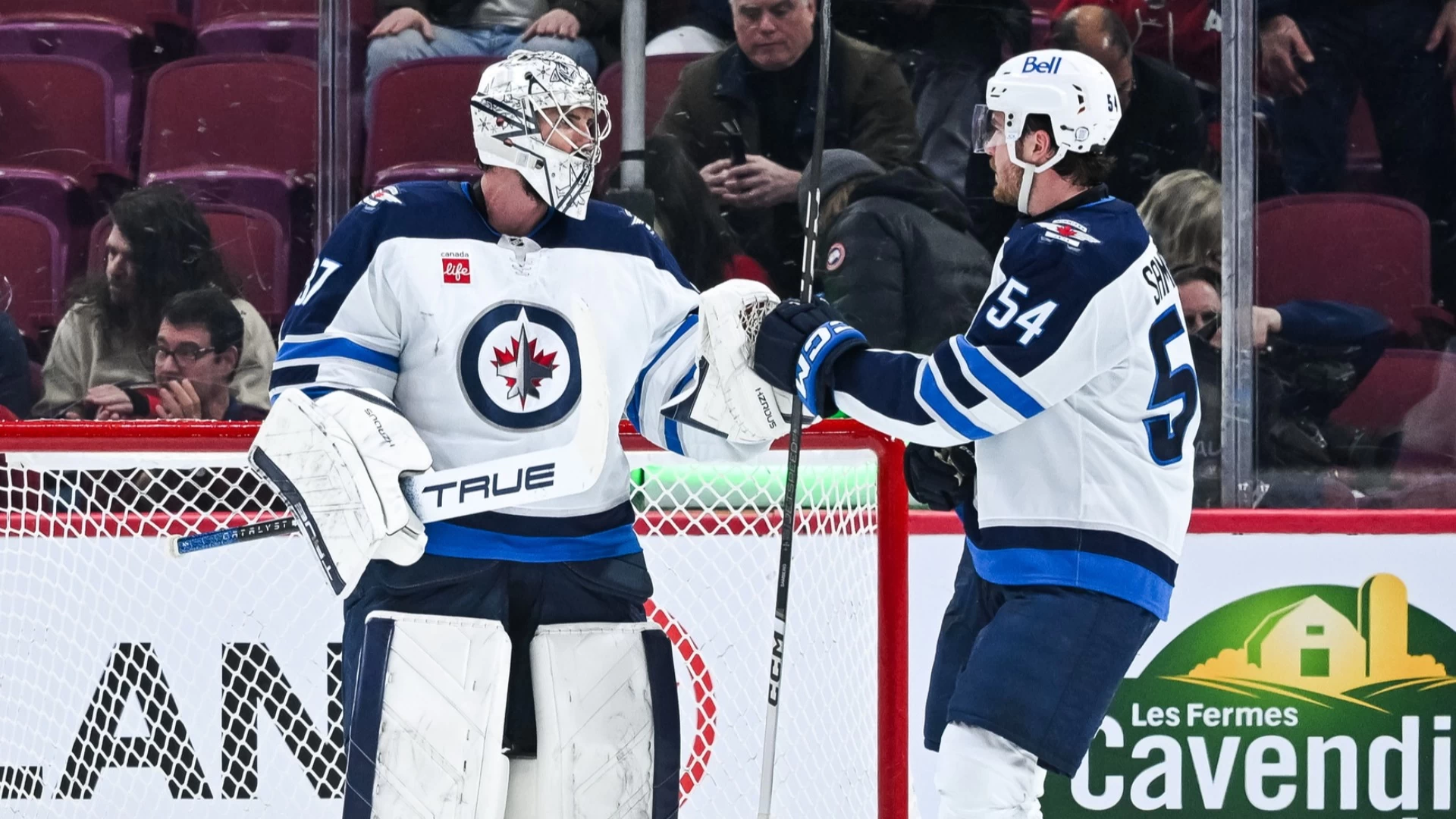 Exciting NHL Face-offs Tonight: Jets vs. Bruins & More!