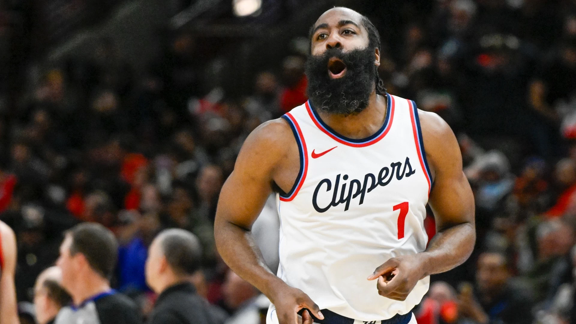 James Harden Scores 50 in Clippers' Key Victory Over Pistons