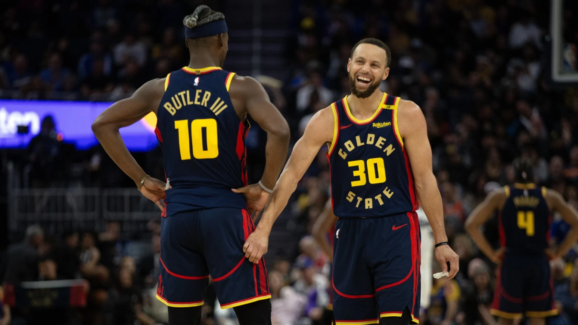 Curry Hits Milestone as Warriors Crush Kings 130-104