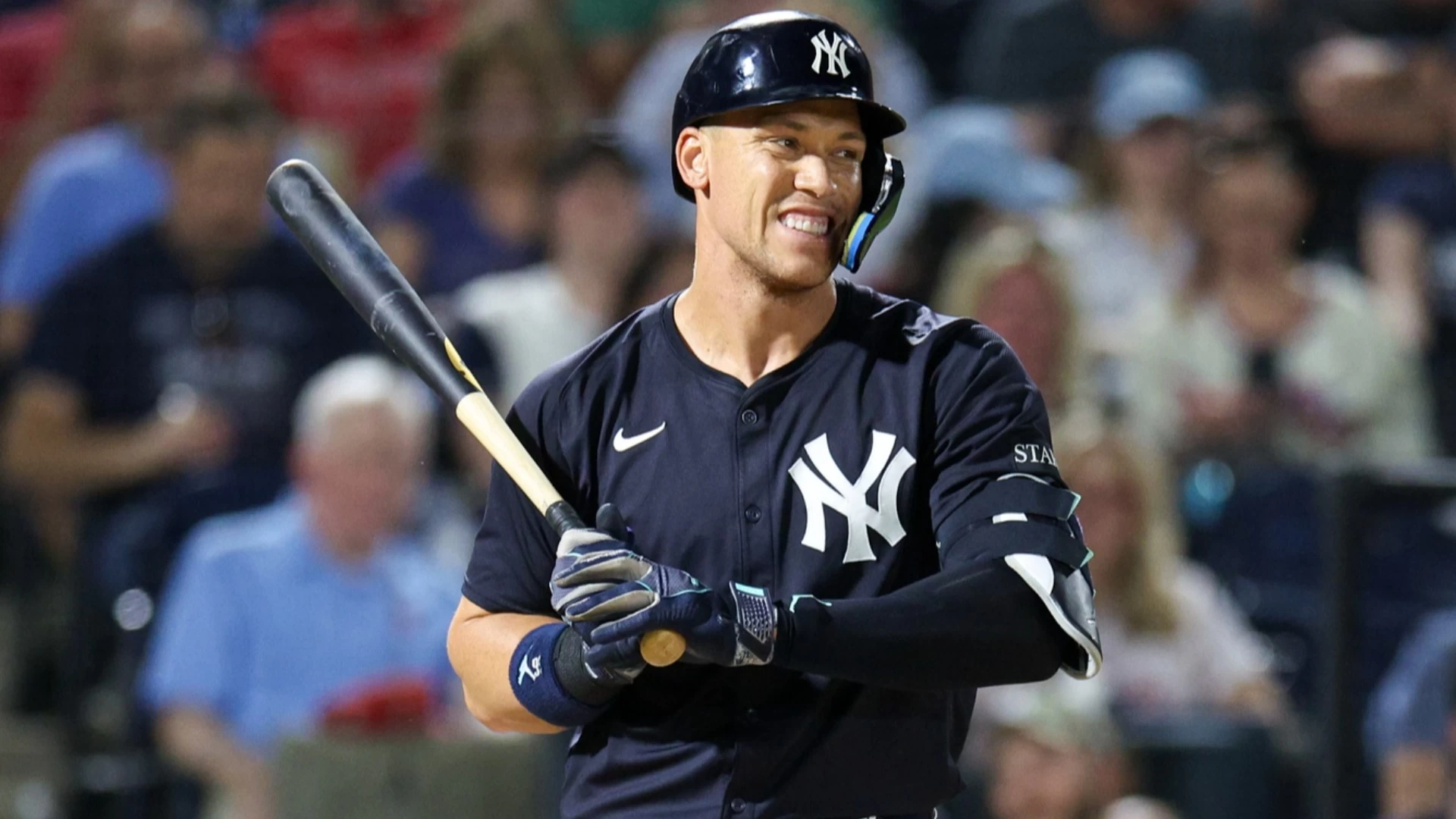 Yankees Favored Despite Injuries; AL Odds Analysis