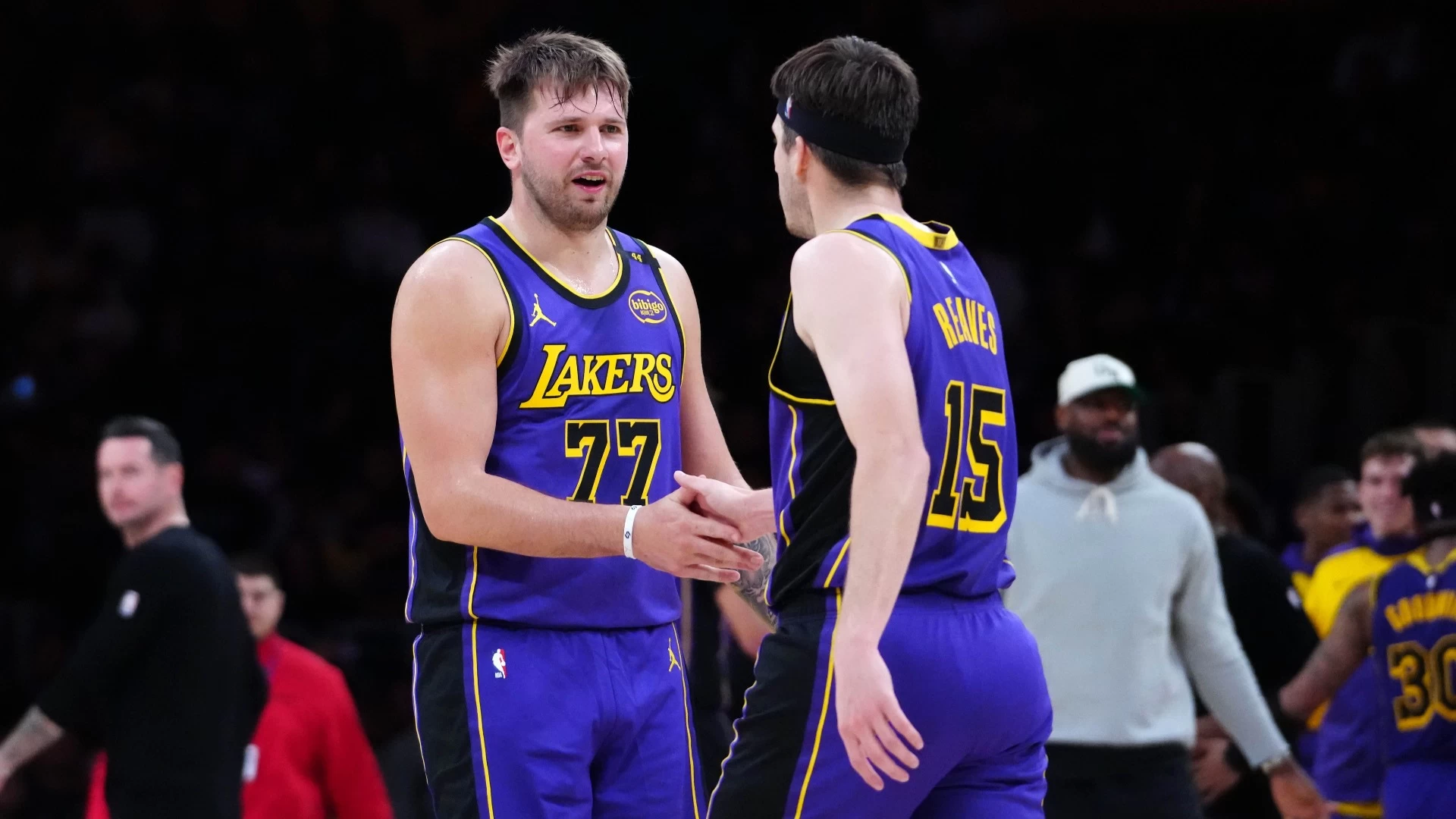 Lakers Triumph Over Spurs 125-109, Reaves Dominates