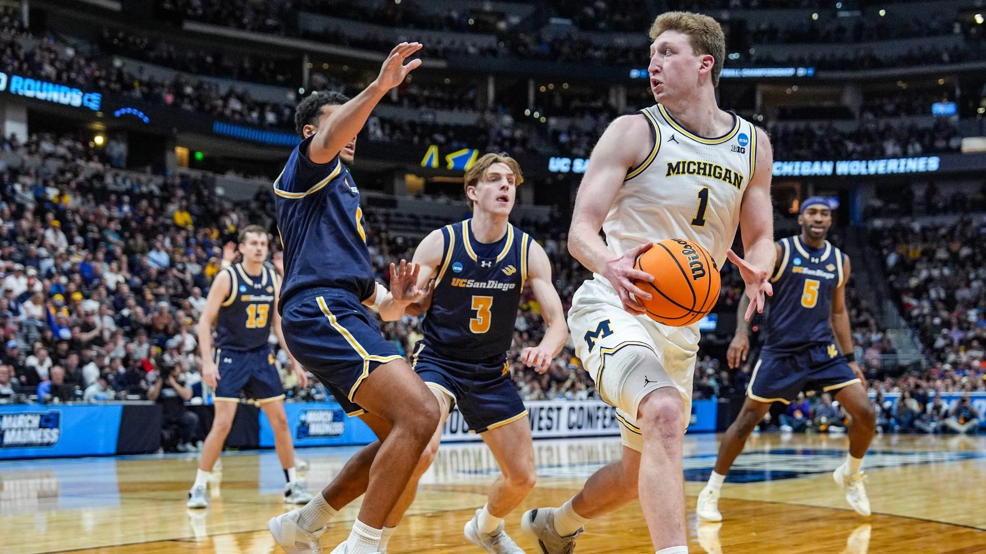 Michigan Wolverines Face UC San Diego in Key Basketball Matchup