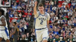 Duke Leads as Favorite With 16 Teams Left in Tournament
